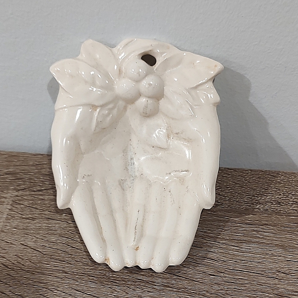 Vintage USA McCoy Pottery Cupped Hands Floral FLAW